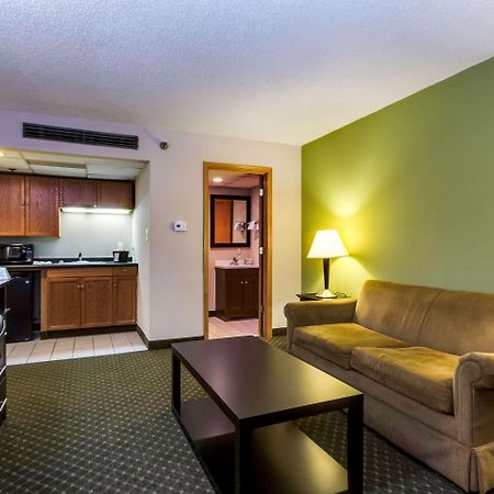 Quality Inn & Suites Moline - Quad Cities Exteriér fotografie