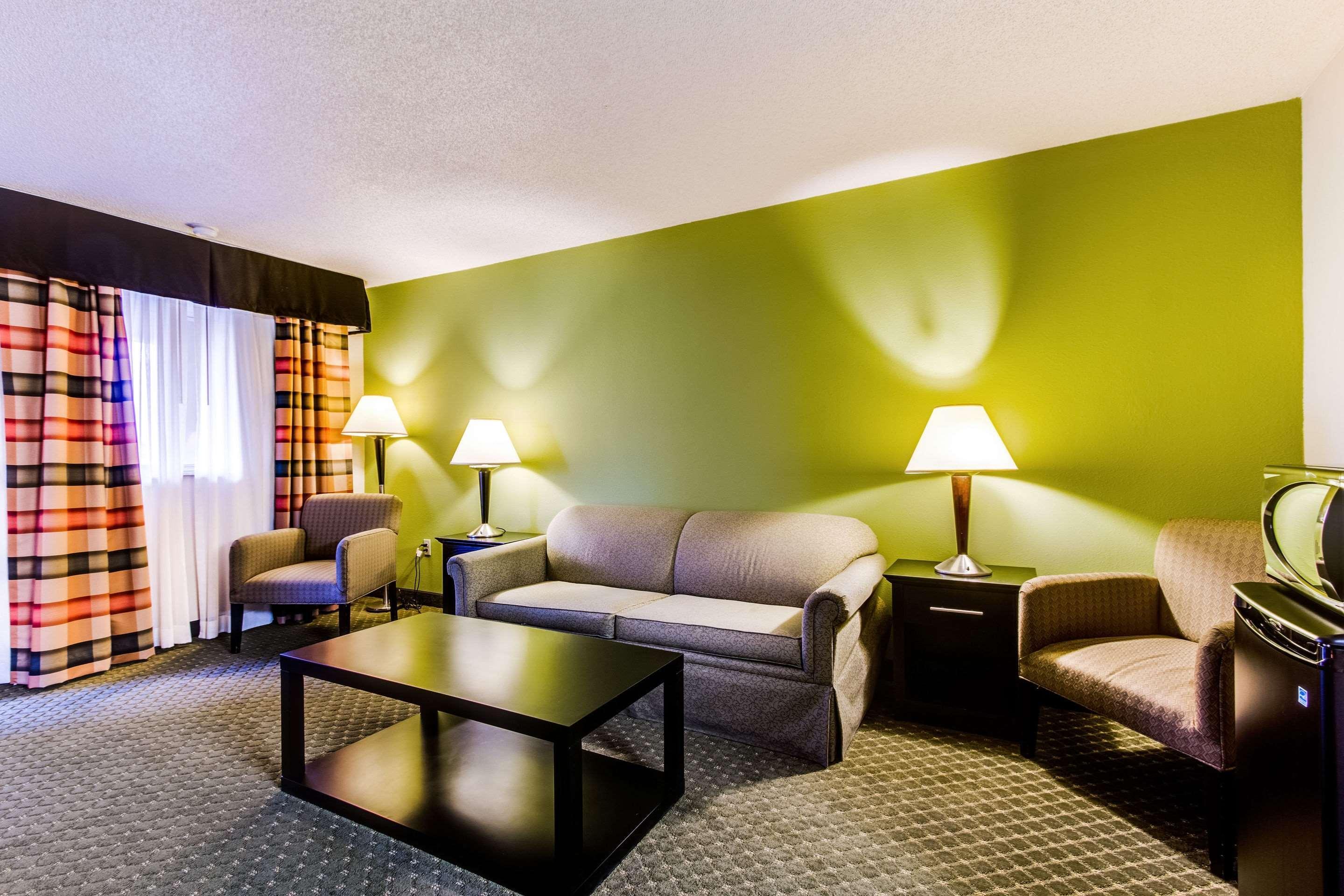 Quality Inn & Suites Moline - Quad Cities Exteriér fotografie