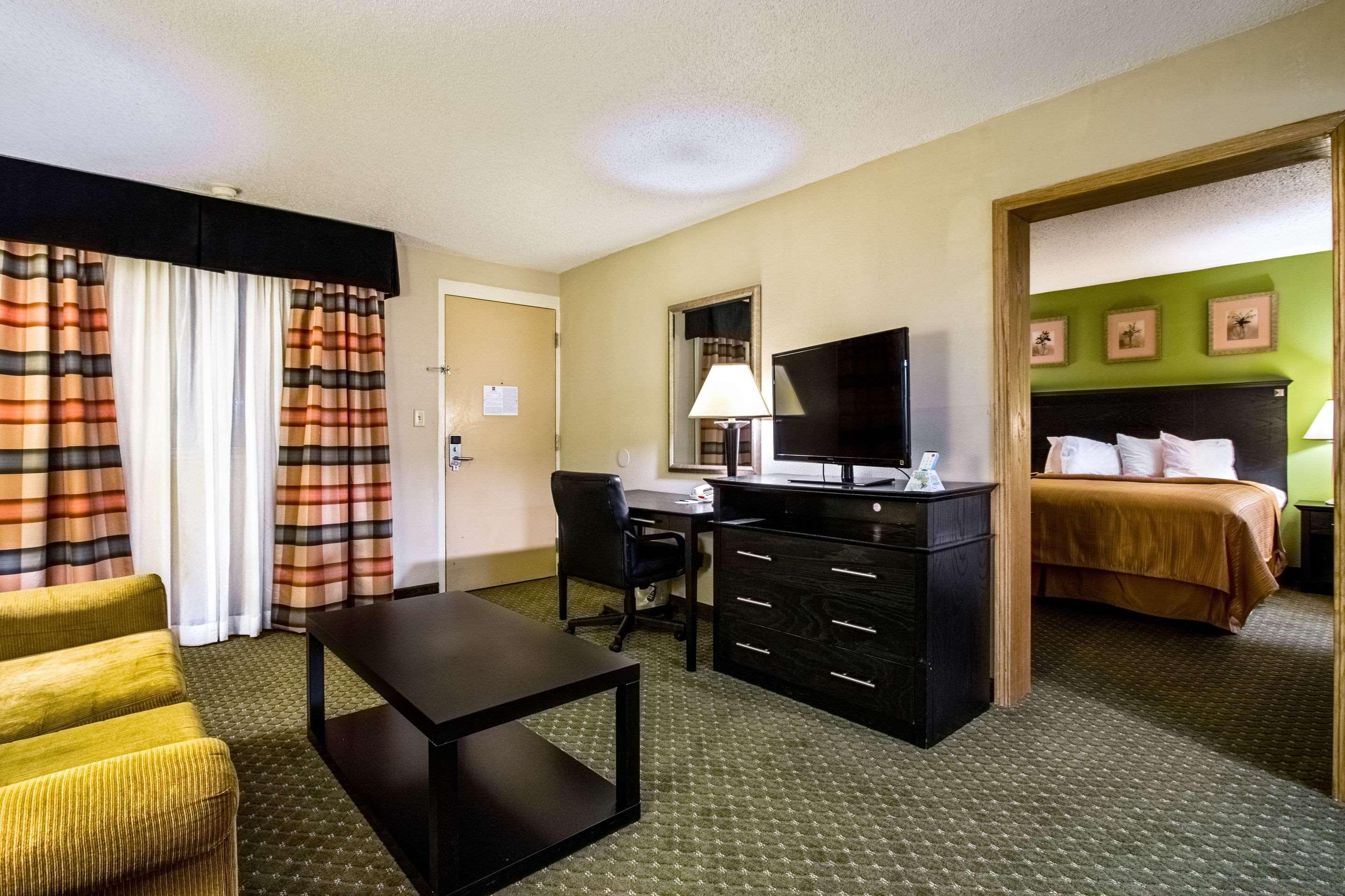 Quality Inn & Suites Moline - Quad Cities Exteriér fotografie